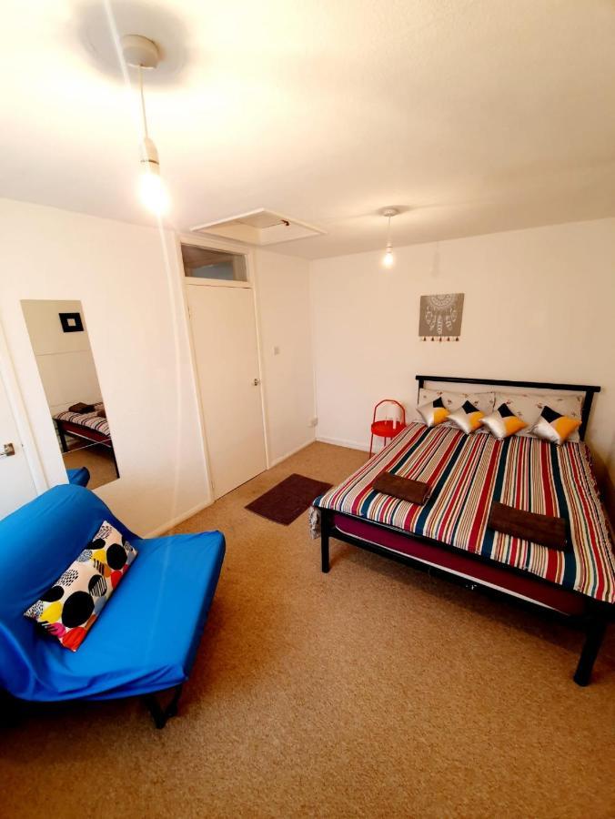 Rayleigh Town Centre 2 Bedroom Apartment Eksteriør bilde